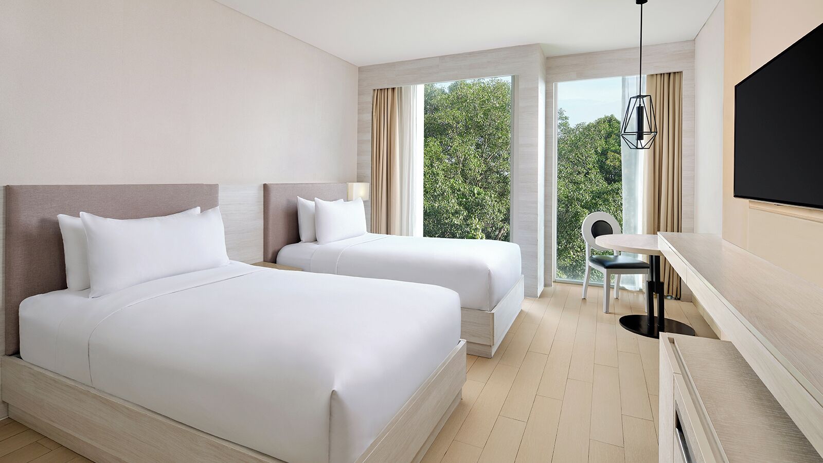 豪華客房, 2 張單人床, 城市景 | 迷你吧贈品、書桌、手提電腦工作空間、熨斗/熨衫板