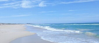 Family Beach House in Madora Bay