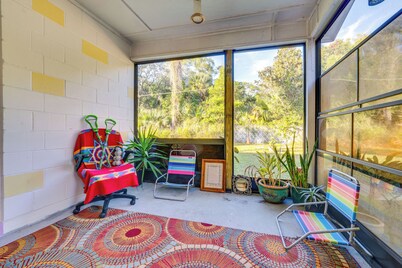 1 Mi to Historic Dtwn Sanford! Pet-Friendly Unit