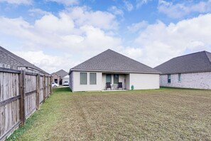 Exterior - Explore Baton Rouge & LSU: Family Home w/ Yard (Zachary)