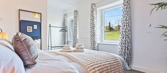 Haven on the Hill-FREE Parking & Great for Groups