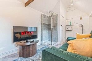 3 dormitorios, tabla de planchar con plancha, wifi y ropa de cama
