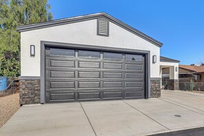 Exterior - 1 Block to Boat Launch! Home w/ Dog-Friendly Yard (Bullhead City)