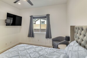 Iron/ironing board, internet, bed sheets