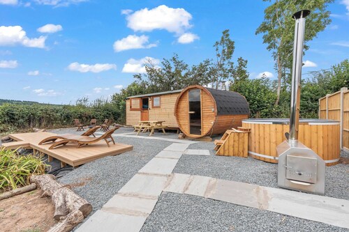 Starry Nights Escape: Hot Tub & Sauna