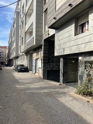 Exterior - F2 jacouzi close to airport tramway de la mer (Bordj El Kiffan)