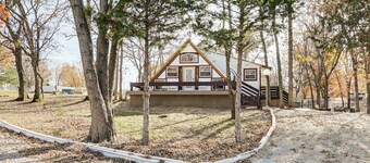 5 Mi to Old Odessa: Cabin w/ Deck & Rural Views