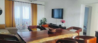 T4 apartment on 2nd floor, 20 minutes from Ivato airport, secure parking.