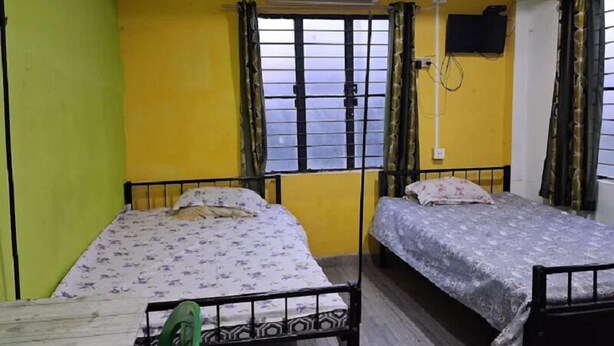 Double Room | Free WiFi - Hotel XYZ (Guwahati)