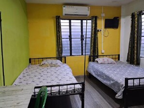 Double Room | Free WiFi