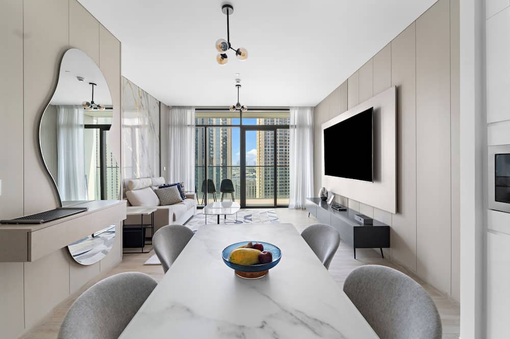 1BR Skyline Views Dubai Creek Harbour
