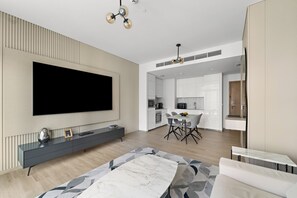 Living area - 1BR Skyline Views Dubai Creek Harbour (Dubai)