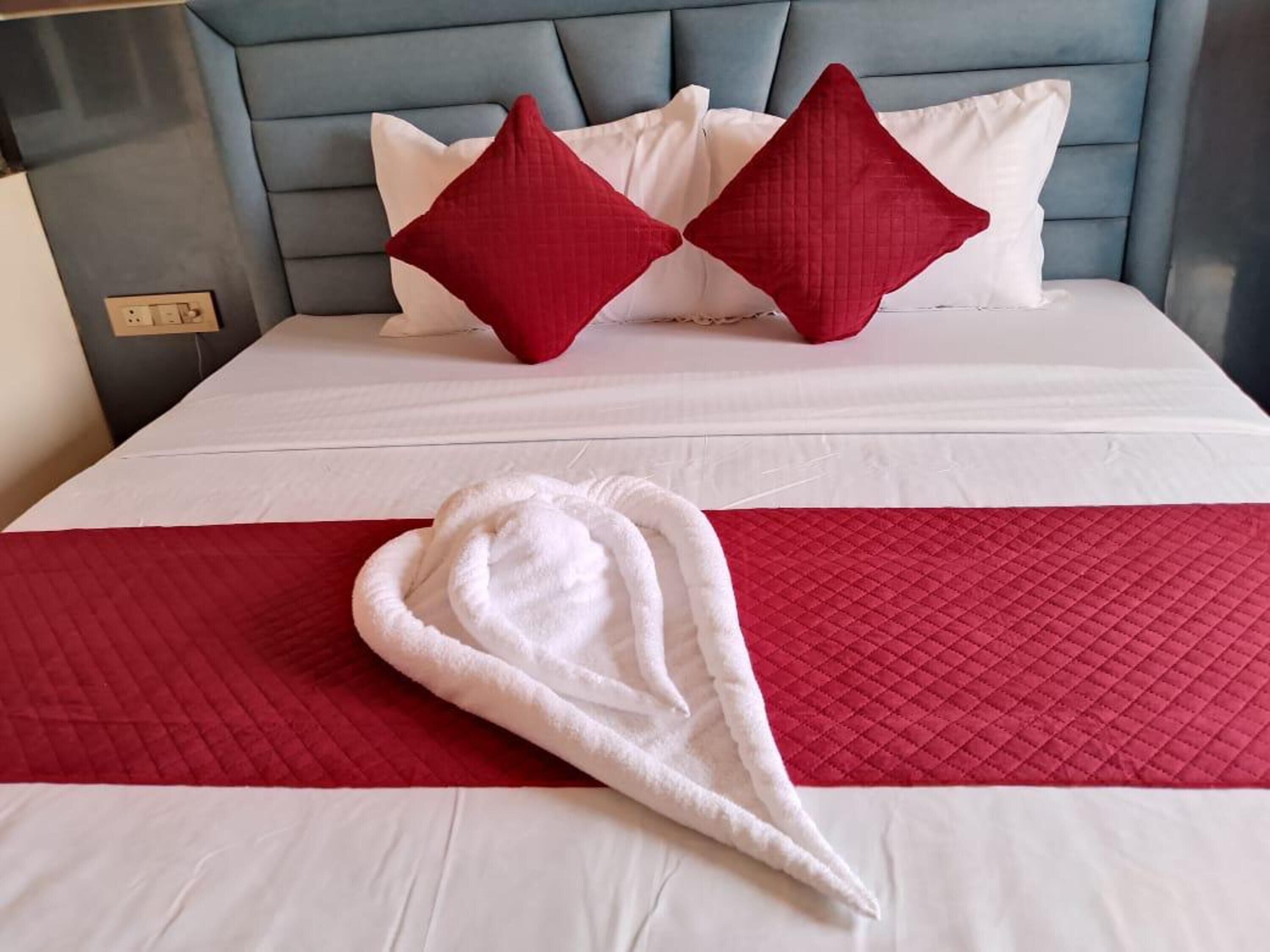 Single Room | Rollaway beds, free WiFi, bed sheets