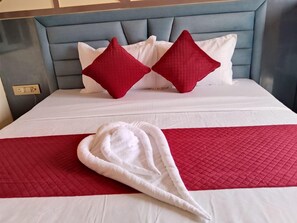 Single Room | Rollaway beds, free WiFi, bed sheets - Hotel Kamla Kishan (Khatoo)