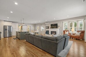 Interior - Relaxing Retreat- 4-bedroom house with sauna & hot-tub in Coeur d'Alene (Coeur d'Alene)