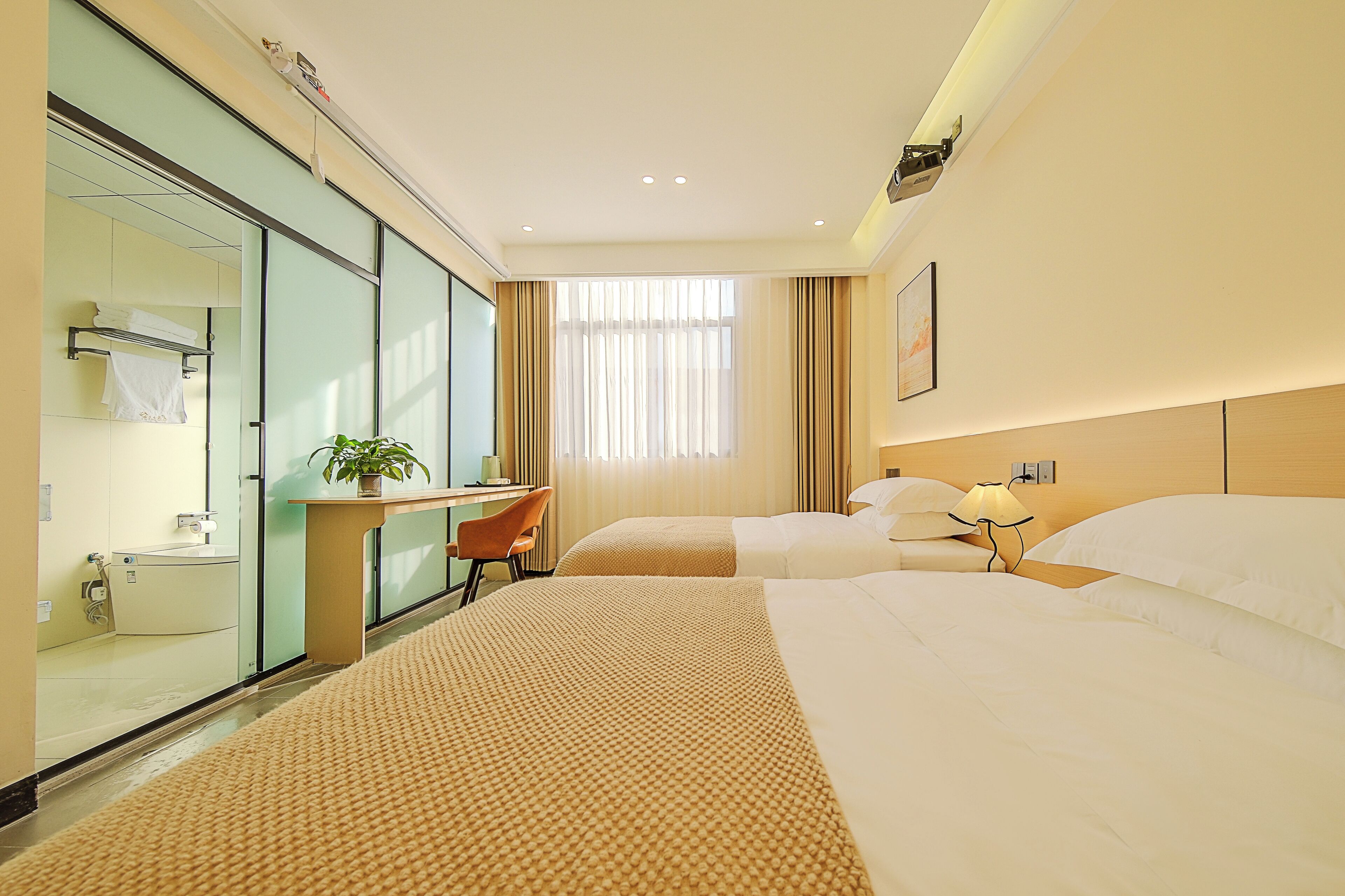 Free WiFi, bed sheets