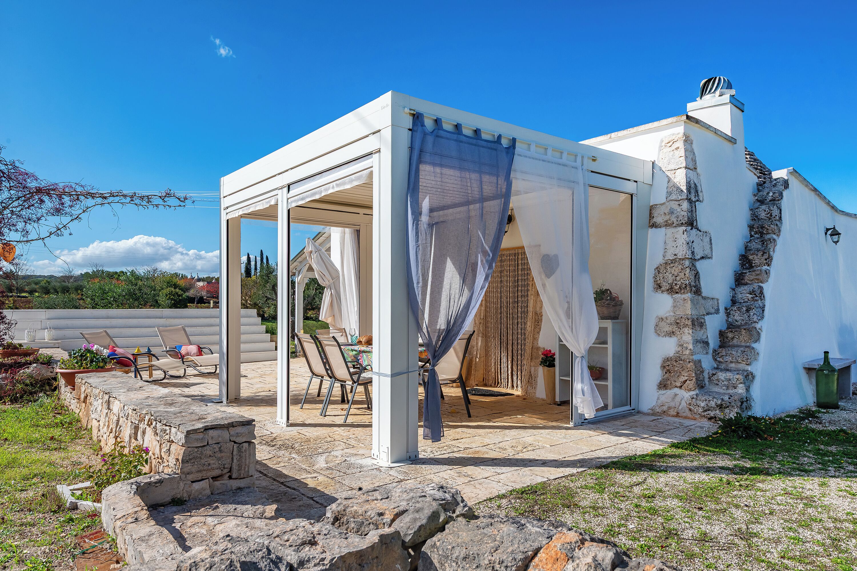 Familie villa, meerdere slaapkamers (Trullo ConoSolo With Pool) | Tuin