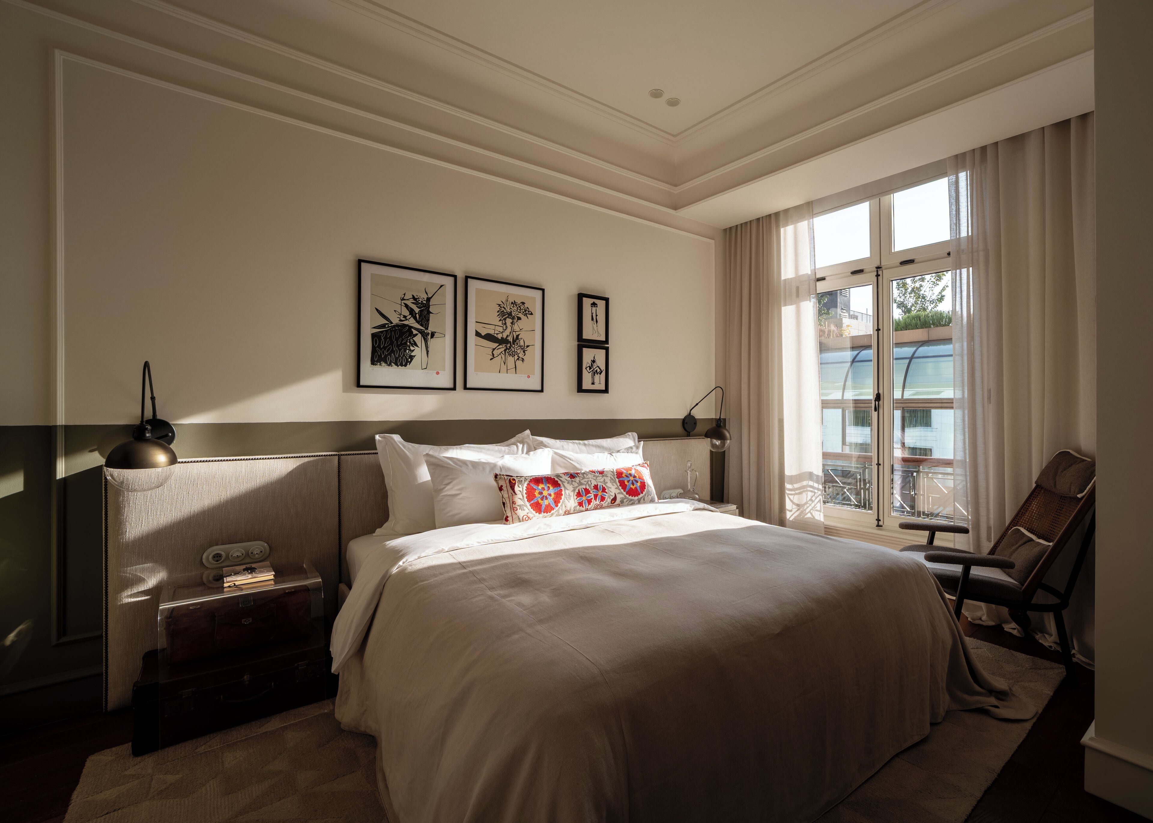 Suite (Urban) | Luxe beddengoed, een minibar, een kluis op de kamer