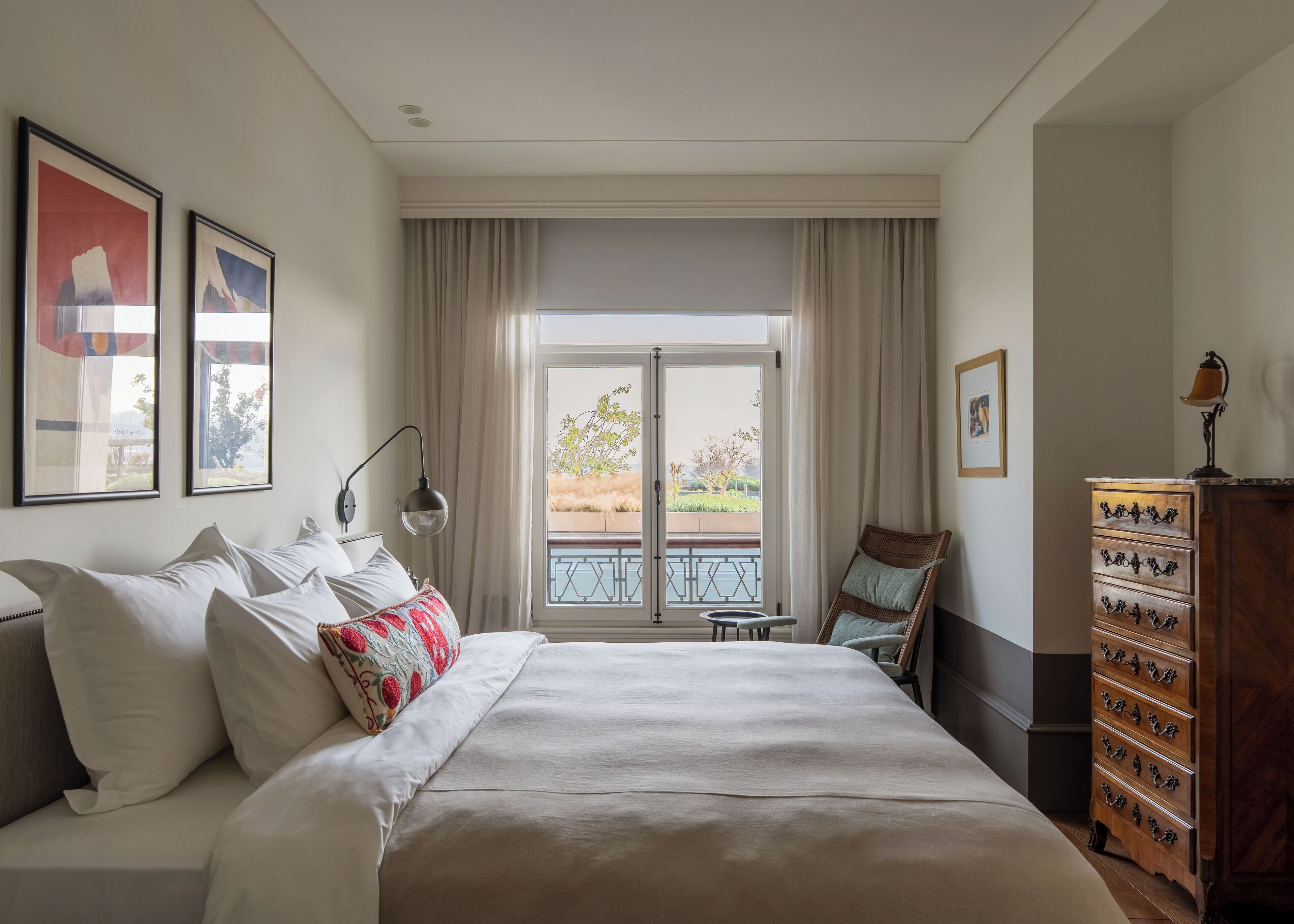 Premium Suite, Sea View | In-room safe, iron/ironing board, free WiFi