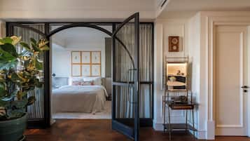 Suite (Heritage) | Hochwertige Bettwaren, Minibar, Zimmersafe, individuell dekoriert