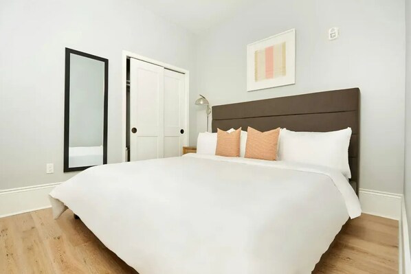 3 bedrooms, iron/ironing board, free WiFi, bed sheets