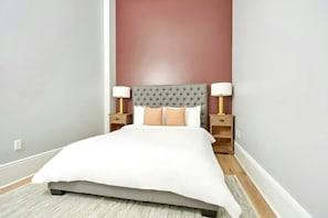 مكواة/لوح كي وواي فاي مجانًا وملاءات أسرّة