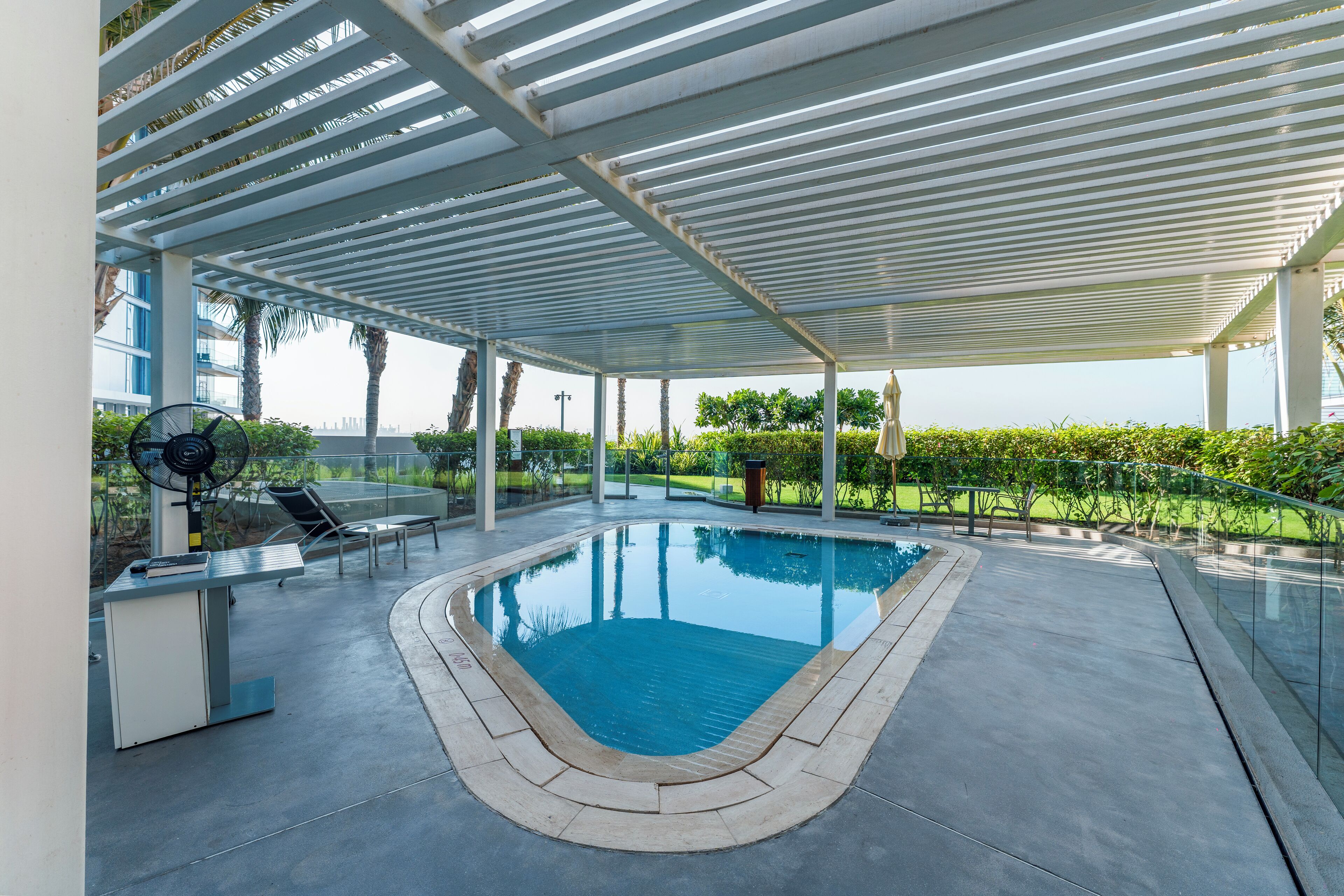 Hồ bơi ngo ài trời 