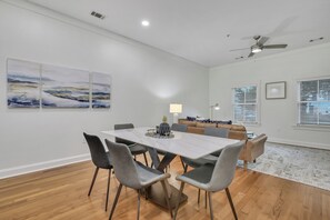Dining - Modern 2BDR ADA in Walkable Historic District | The Juliette #102 by AvantStay (Savannah)