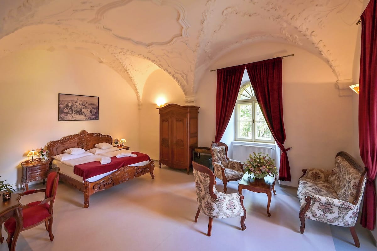 Deluxe Double Room, Garden View | Free WiFi