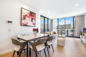 Interior - Modern 2B2B@Heart of Bankstown (Bankstown)