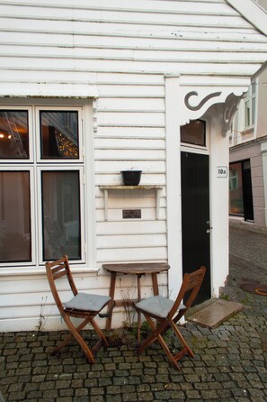 Outdoor dining - Cozy 2BD apartment in Central Bergen (Bergen)