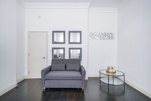 Living area - Hans Road Flat (London)