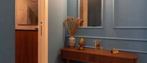 Dusche, Bidet, Handtücher, Seife