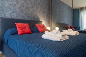 1 bedroom, free WiFi, bed sheets - Suite House of Mirrors - Luxury Apartment in Buenos AIres Gallery (Milano)