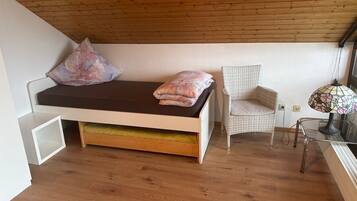 Bügeleisen/Bügelbrett, WLAN, Bettwäsche