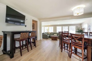 Interior - Cozy Lake House on Abbots Creek, Lexington NC (Lexington)