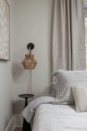 Desk, iron/ironing board, free WiFi, bed sheets