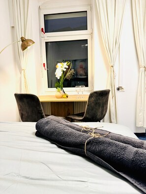 Basic Apartment | Iron/ironing board, free WiFi - Luxury 7 Bedroom Apartment Sleeps 16 (Vienna)