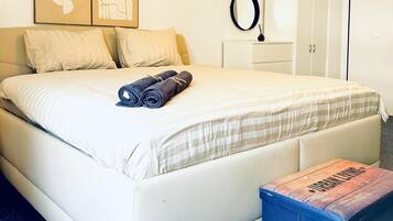 Iron/ironing board, free WiFi