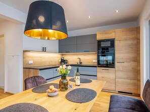 Dining - Three mountains view 3 - Three mountains view by myNests (Gröbming)