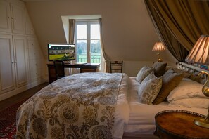 4 Schlafzimmer, Bügeleisen/Bügelbrett, kostenloses WLAN