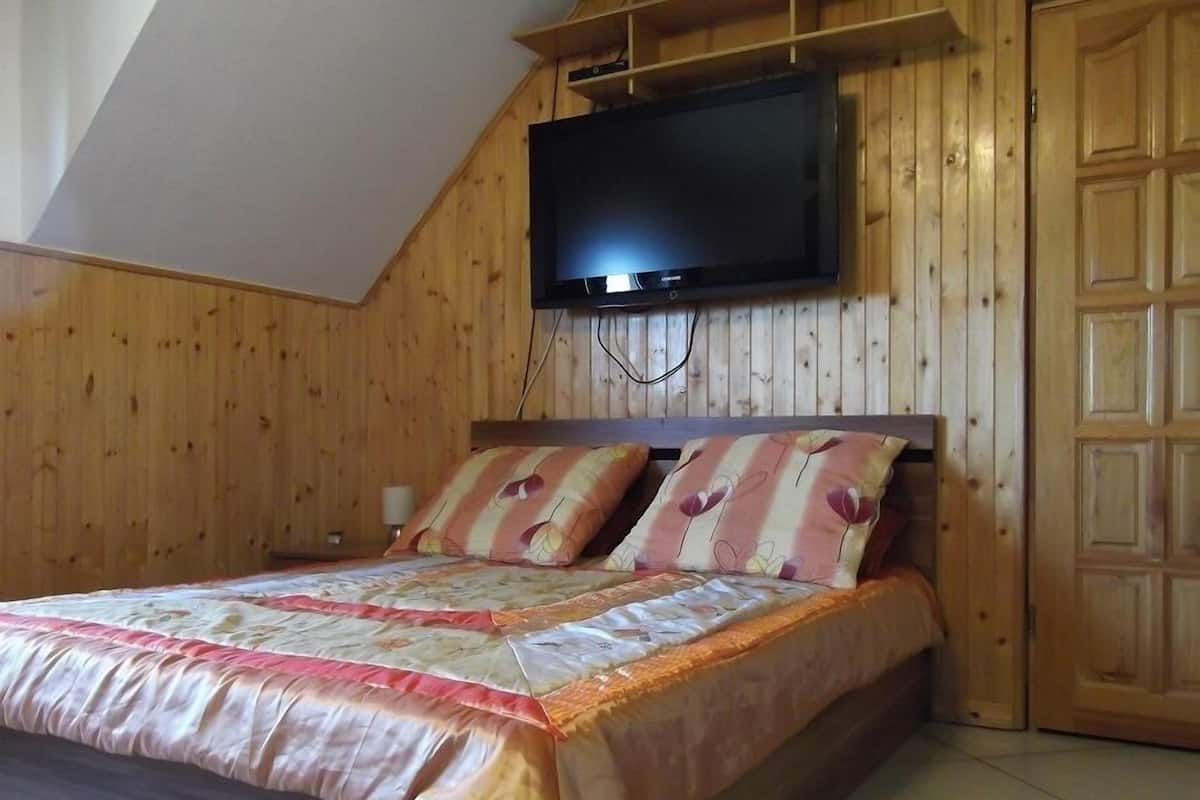 Deluxe Studio Suite, Garden View | Free WiFi