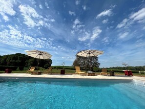 Outdoor pool - Le Carré de Lailly - gîte for 30 people in Burgundy (Lailly)