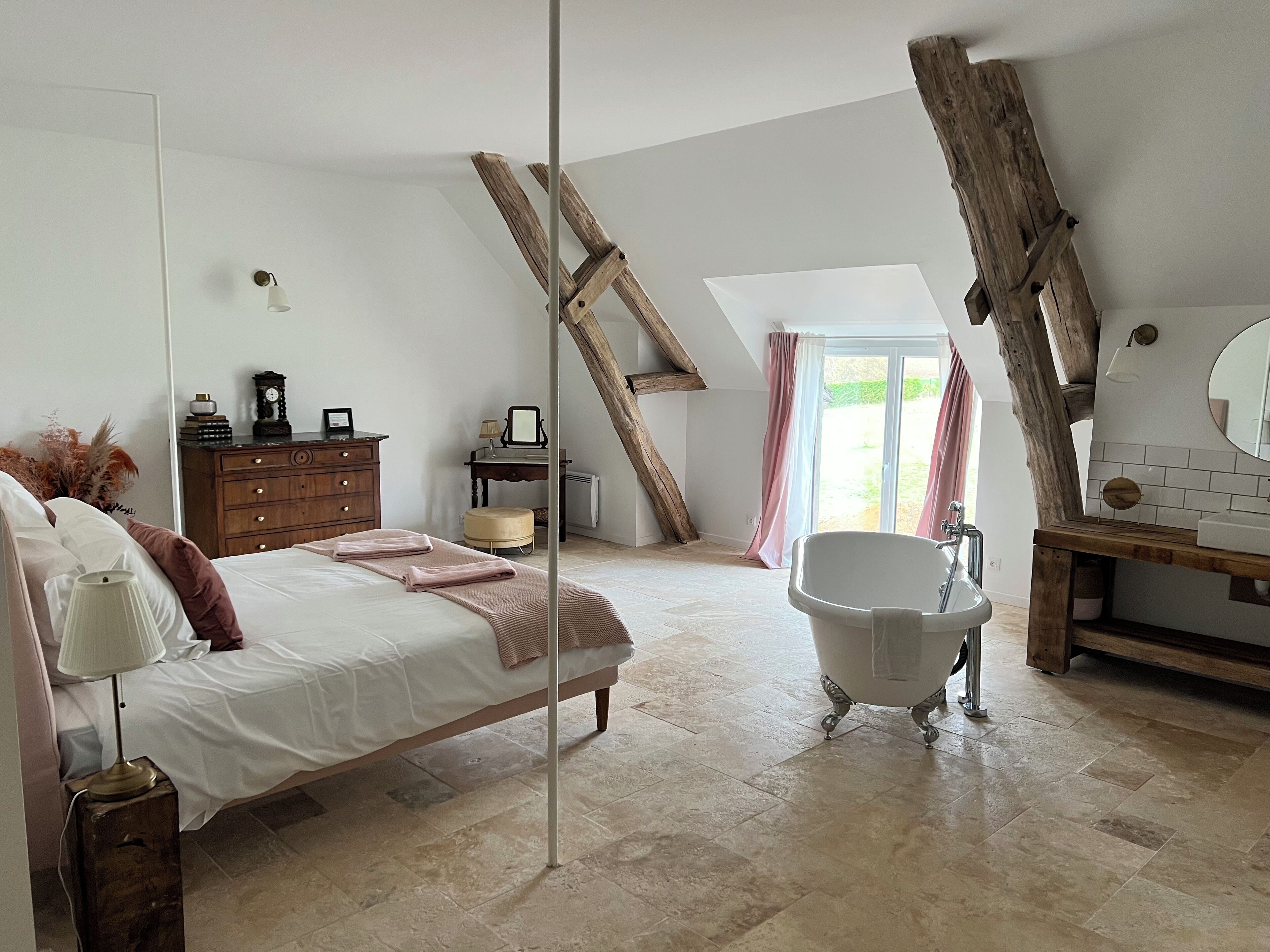 Silitysrauta/-lauta, internet, vuodevaatteet