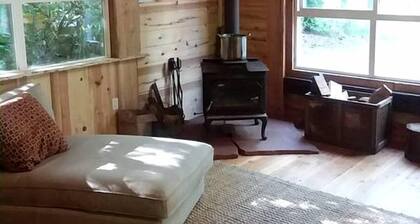 Rustic Shamballa Cabin near Tahoe National Forest, California