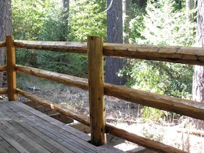 Property grounds - Rustic Shamballa Cabin near Tahoe National Forest, California (Nevada City)