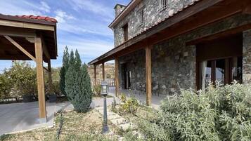 Villa, 4 Bedrooms, Terrace, Mountain View | Exterior