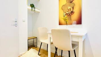 Basic Apartment | Iron/ironing board, free WiFi