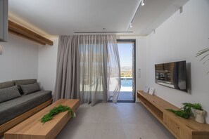 Villa de lujo, 1 habitación, piscina privada | Caja fuerte, cortinas opacas, sistema de insonorización