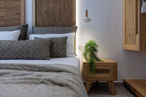 Luxury Villa, 1 Bedroom, Private Pool | In-room safe, blackout curtains, soundproofing, iron/ironing board - Bonsai Luxury Villas Naxos (Glinado)